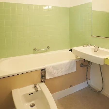 Les Ondines Hotel 2*