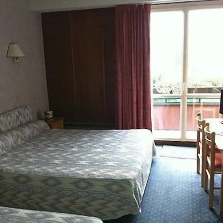 Les Ondines 2* Les Hauts-d'Anjou