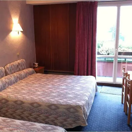 Les Ondines 2* Les Hauts-d'Anjou