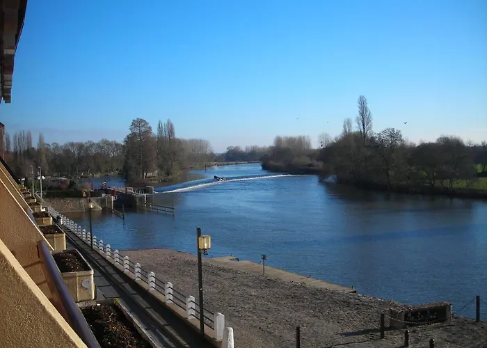 Les Ondines מלון 2*